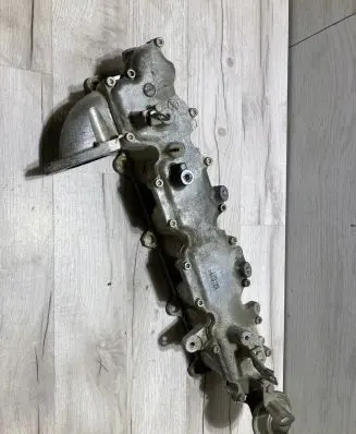 Mitsubishi Pajero Intake manifold 542A084