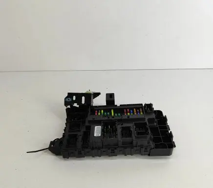 Ford Mustang VI Fuse module GR3T15604HFC A2C7522550300