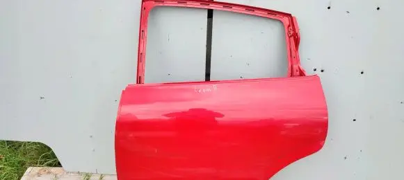 Seat Leon (1P) Rear door