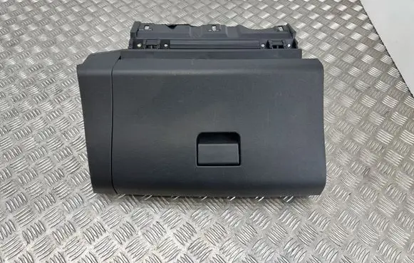 Nissan Leaf II (ZE1) Glove box 685203NL1B