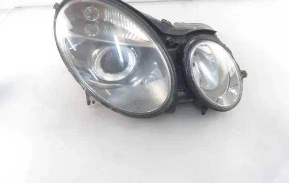 Mercedes-Benz E AMG W211 Headlight/headlamp