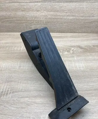 BMW 3 E90 E91 Accelerator throttle pedal 6766931 25916010