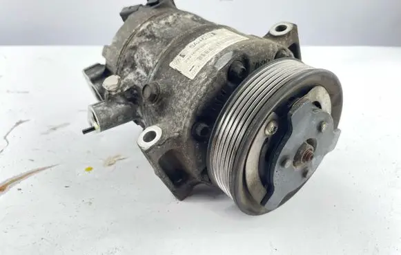 Seat Alhambra (Mk2) Air conditioning (A/C) compressor (pump) 1K0820808F