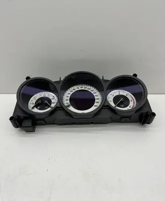 Mercedes-Benz CLS C218 X218 Speedometer (instrument cluster) A2189005503