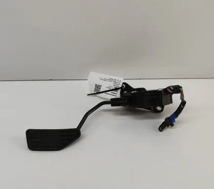 Subaru Outback (BS) Accelerator throttle pedal 36010AL050