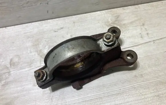 Ford B-MAX Engine mounting bracket r83ja
