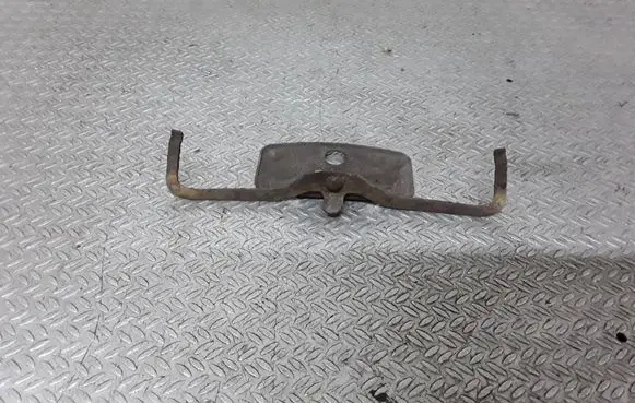 BMW 5 E60 E61 Front brake pad spring 
