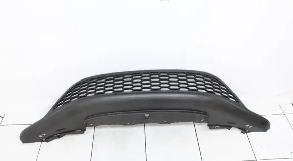 Honda Civic Front bumper upper radiator grill 71102-SMGA-ZZ00