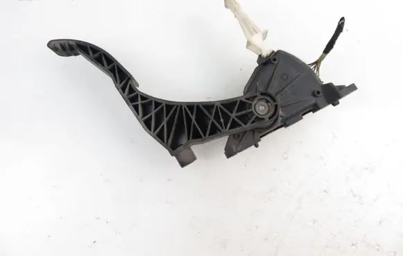 Volkswagen Golf IV Accelerator throttle pedal 6PV00802601 IJI721503J