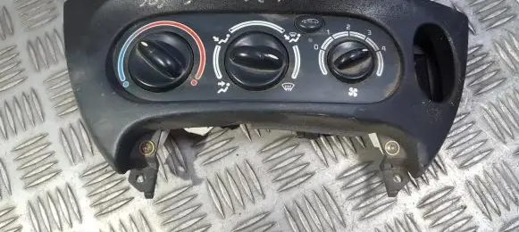 Renault Megane I Climate control unit 655738N 100839