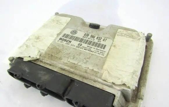 Seat Arosa Engine control unit/module 0261206824 030906032AT