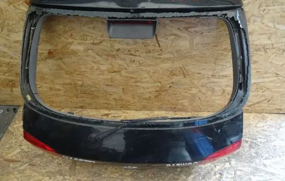 Tailgate/trunk/boot lid