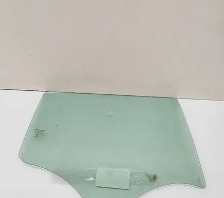 Infiniti Q30 Rear door window glass 823125DA0A