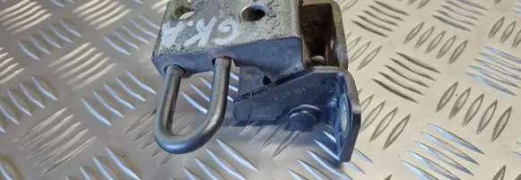 Volkswagen Jetta V Rear door lower hinge 1K4833411K