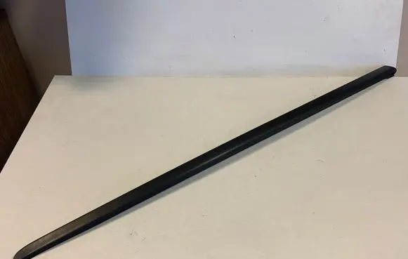 Audi A5 Windshield trim 8W6854327B