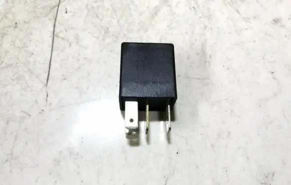 Opel Zafira A Other relay 90229206