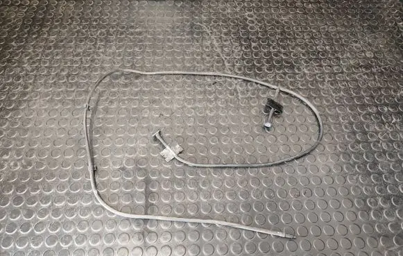 Windshield washer spray nozzle