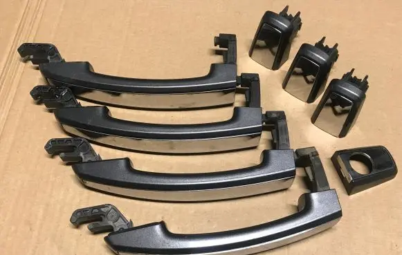 Opel Insignia A Front door exterior handle 13500027 Z177