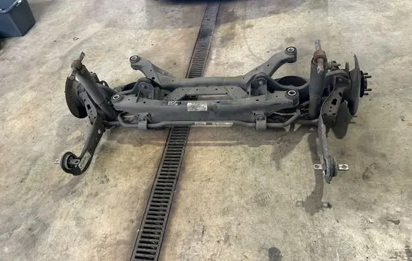 Ford Focus Rear subframe C19303RS0699 KU605854