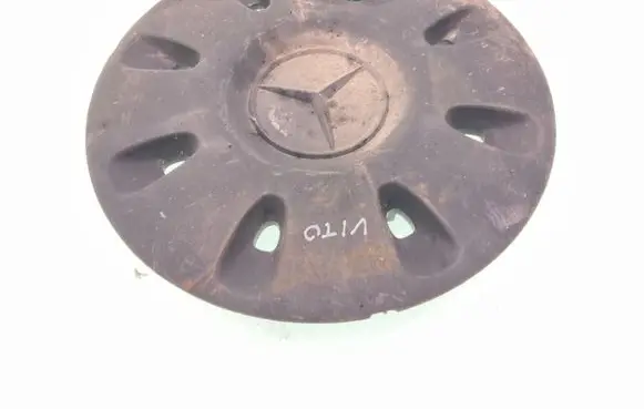 Mercedes-Benz Vito Viano W639 R16 wheel hub/cap/trim A6394010825