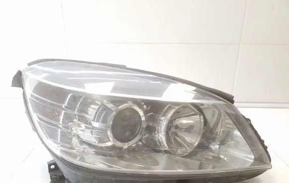 Mercedes-Benz C W204 Headlight/headlamp A2048208461