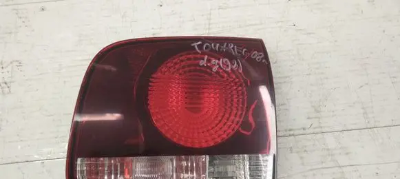 Volkswagen Touareg I Tailgate rear/tail lights 28268003