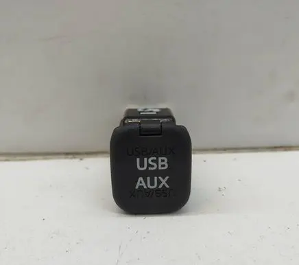 Mazda CX-5 AUX in-socket connector KD45669U0
