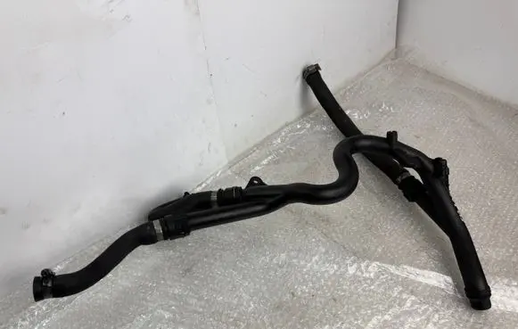 BMW 5 E39 Engine coolant pipe/hose 7785256 77852569 11537785256