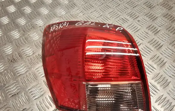 Nissan Qashqai+2 Rear/tail lights