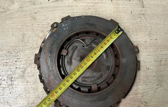 Volkswagen Golf III Pressure plate 