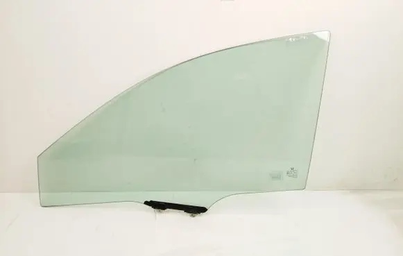Honda CR-V Front door window glass four-door 43R00050