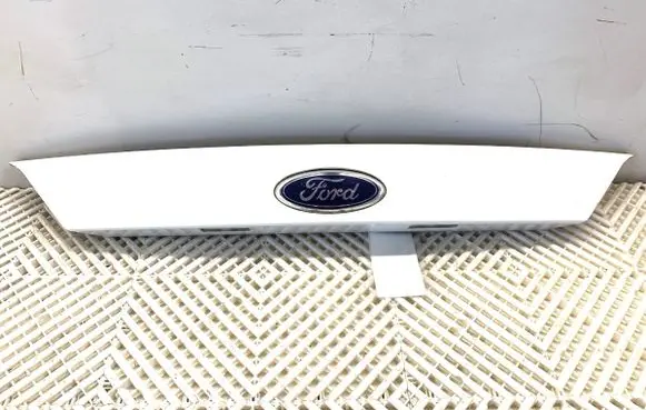 Ford Grand C-MAX Trunk door license plate light bar AM5110E998AB
