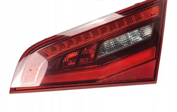 Audi A3 S3 A3 Sportback 8P Tailgate rear/tail lights 8V4945094A