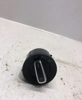 Volkswagen Tiguan Light switch 3C8941431D