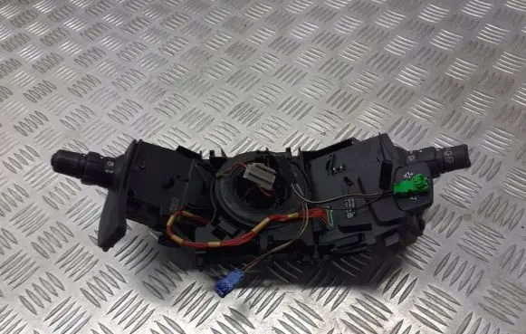 Renault Modus Headlight wiper switch 8201590631