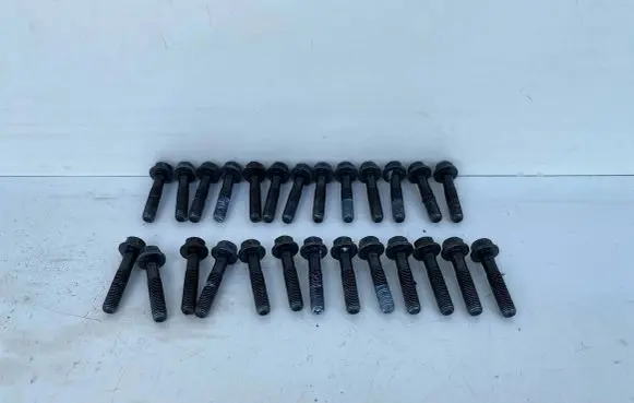 Volvo V40 Oil sump