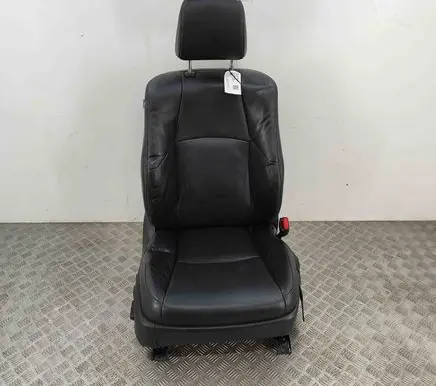 Toyota Land Cruiser (BJ70) Front passenger seat 7161060720