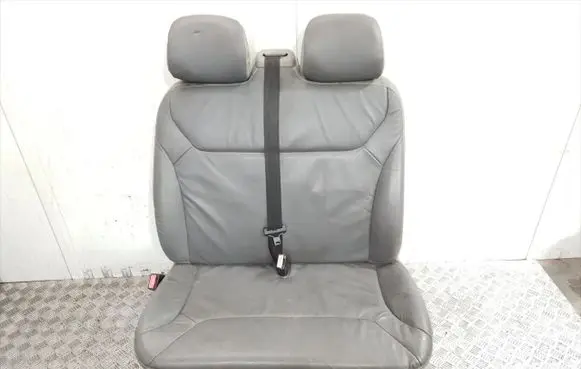 Opel Vivaro Front double seat 