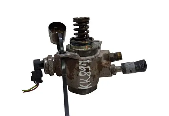 Volkswagen Touareg II Fuel injection high pressure pump 07L127026Q