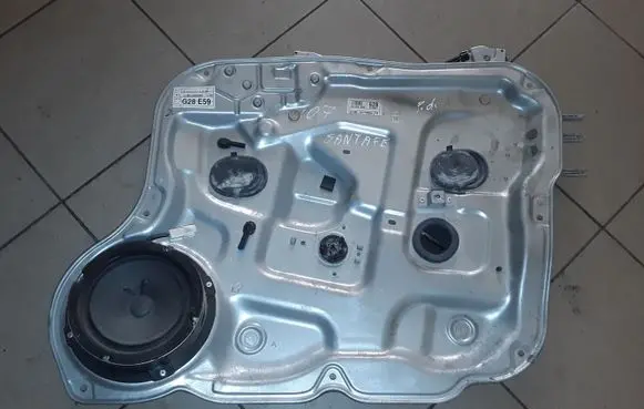 Hyundai Santa Fe Front window lifting mechanism without motor 824802B070WKS4