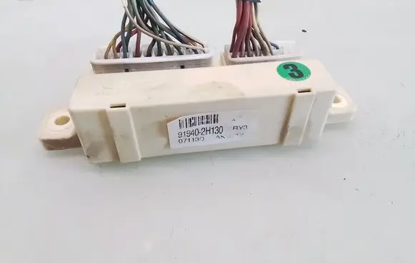 Hyundai i30 Door central lock control unit/module 919402H130