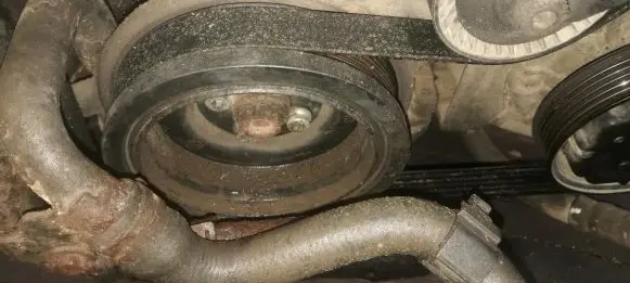 Volkswagen Touran I Crankshaft pulley