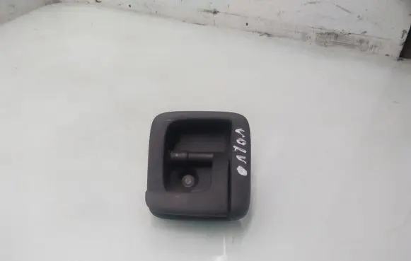 Engine bonnet (hood) release handle