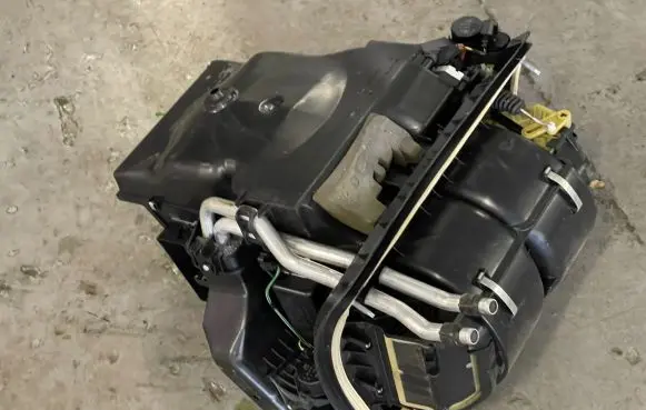 BMW X3 E83 Interior heater climate box assembly 9137619 0K00570090 0723909
