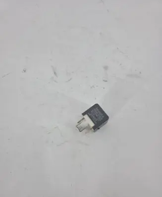 Toyota Yaris Other relay 9008087030