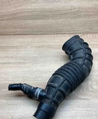 Opel Corsa D Intercooler hose/pipe 13254175 55570152