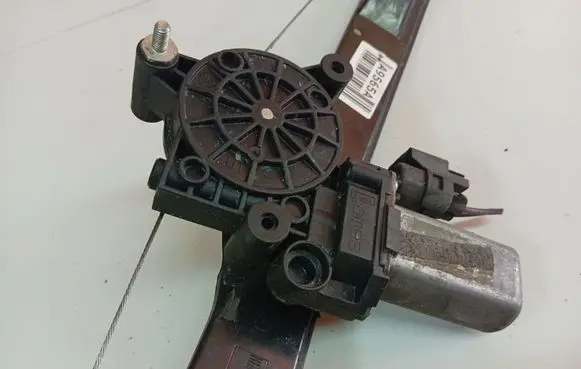 Fiat Grande Punto Front door window regulator motor 70001001