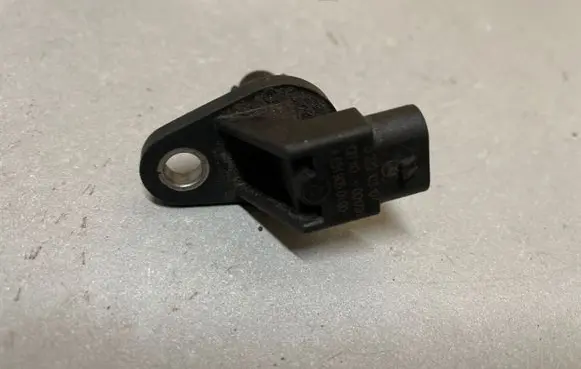 Mercedes-Benz E W212 Crankshaft position sensor A6519050100