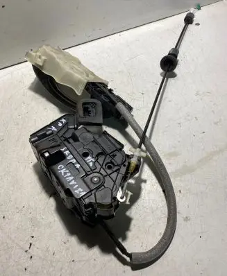 Skoda Octavia Mk3 (5E) Front door lock 5E2837015