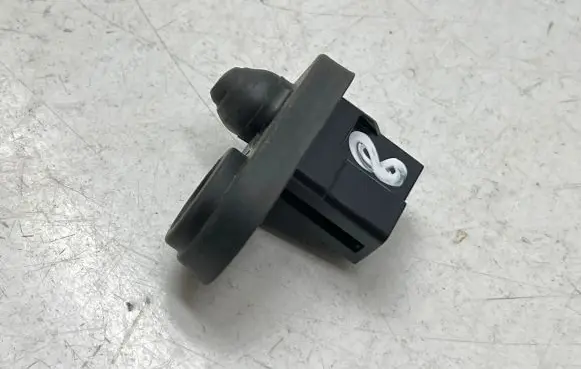 Nissan Pulsar Rear door sensor 